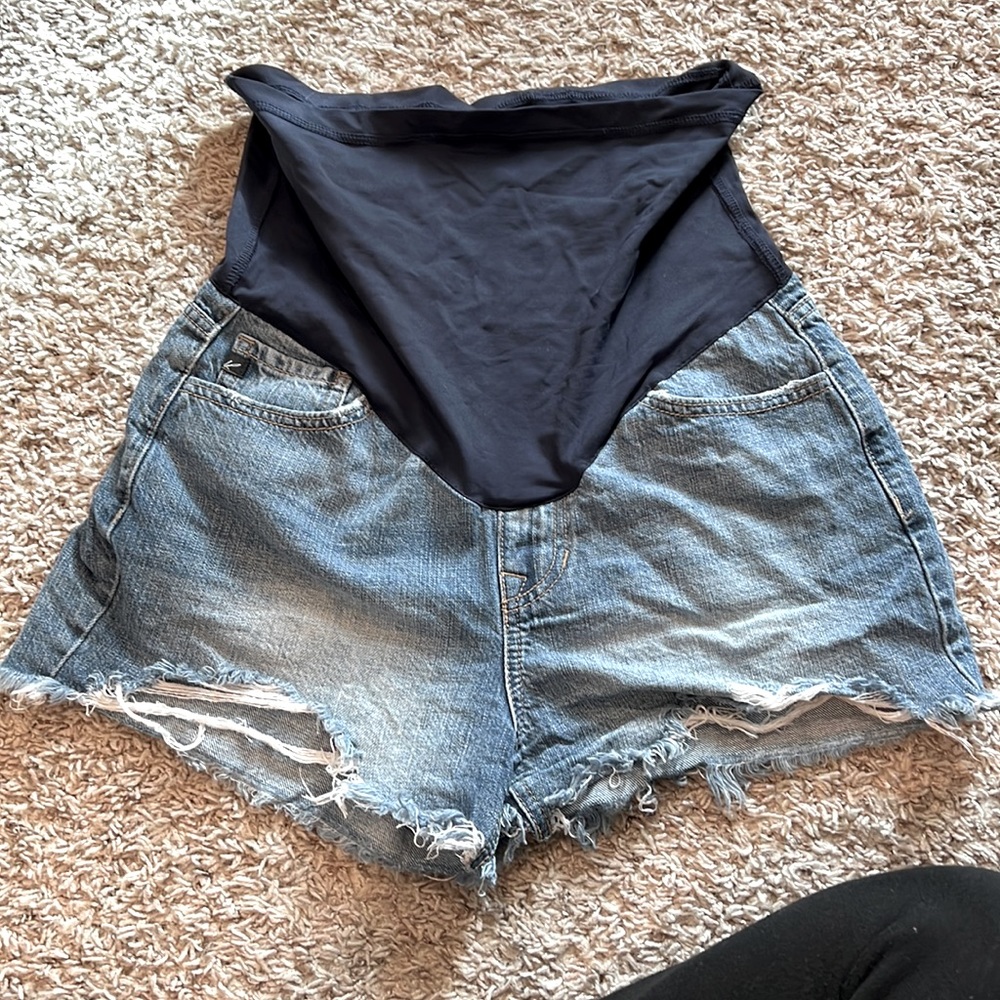 Maternity Shorts size 4